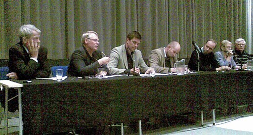 F.v. Sondre Kåord, Morten Wolden, Gunnar Gundersen, Tord Lien, Trond Giske, Tove Paule og Nils Arne Eggen. Foto: Marit Mjøen