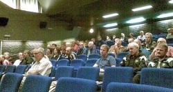 Publikum under paneldebatten