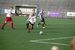 Fotball på knstgresbanen